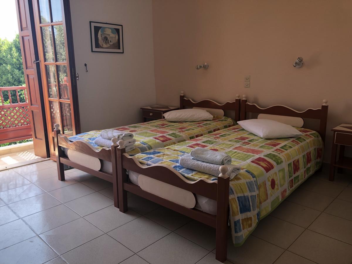 Deidamia Hotel Szkírosz Kültér fotó