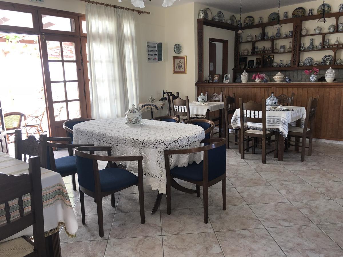 Deidamia Hotel Szkírosz Kültér fotó