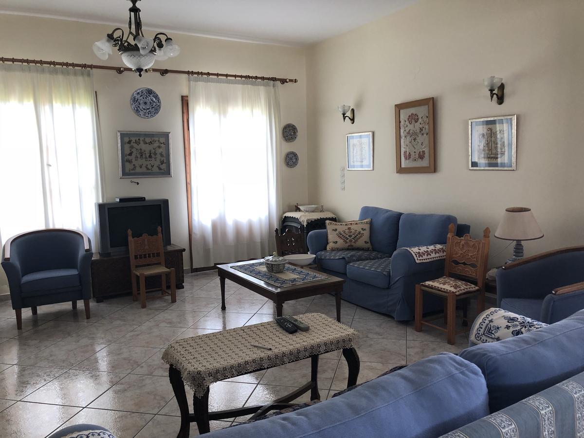 Deidamia Hotel Szkírosz Kültér fotó