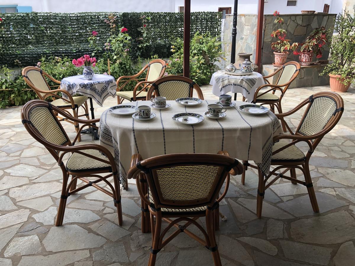 Deidamia Hotel Szkírosz Kültér fotó