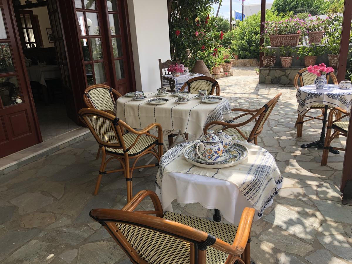 Deidamia Hotel Szkírosz Kültér fotó